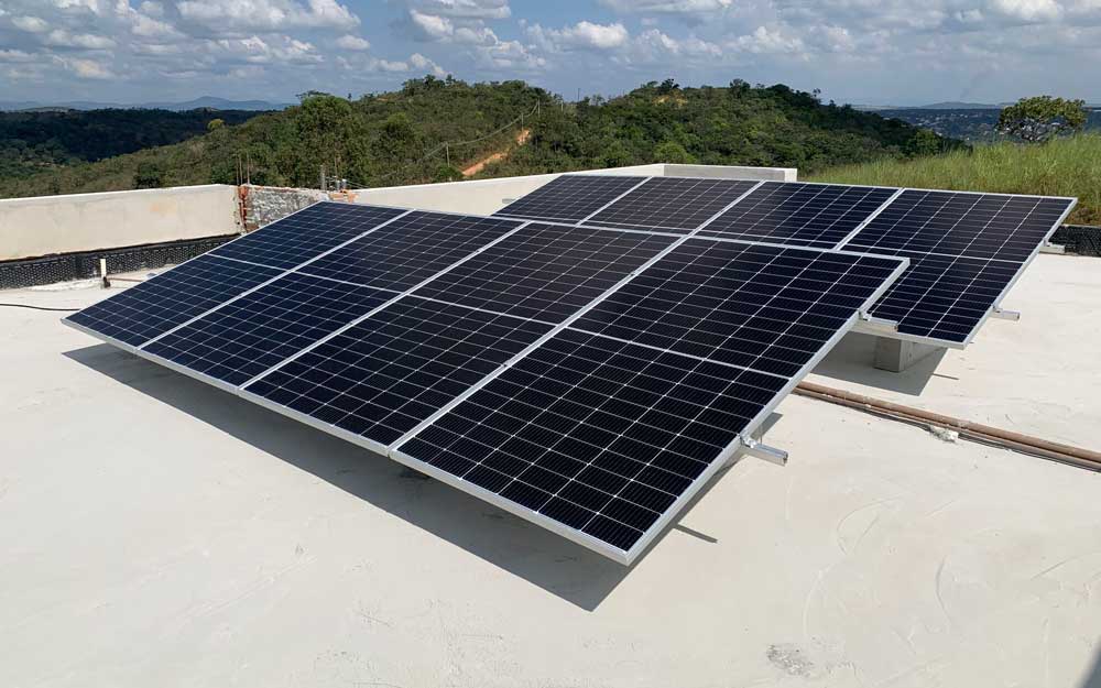 Układ słoneczny 4KW wyłączony z sieci w Brazylii
